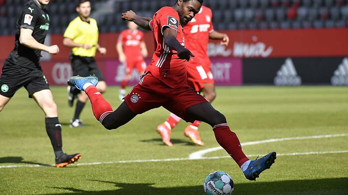 Dimitri Oberlin erzielte das Tor des Tages für den FCB II gegen den Zweitligisten SpVgg Greuther Fürth.