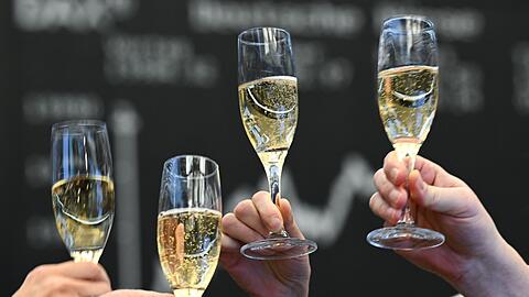 Kursgewinne bei Aktien und Fonds haben vielen Menschen reicher gemacht. (Symbolbild)