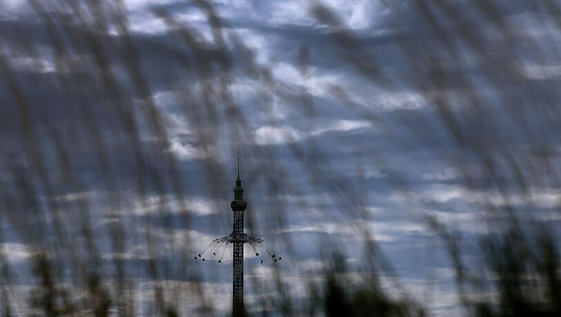 Am Wochenende wird es in Bayern gewittrig und vergleichsweise k&uuml;hl. (Archivbild)