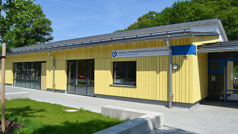Die Integrative Kindertagesstätte Sonneninsel. Dass dort jemand tatsächlich Kinder in Gefahr bringt, ist eigentlich unvorstellbar. Die Polizei hofft jetzt auf Nachbarn, die eventuell Hinweise geben können.