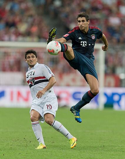 JAVI MARTINEZ, NOTE 2: Spielte zum ersten Mal bei Bayern in der Innenverteidigung. Sah ungewohnt aus &ndash; für die Zuschauer. Souverän und abgeklärt wie immer.