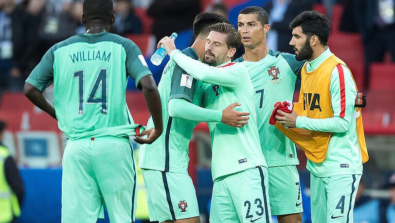 Cristiano Ronaldo (2.v.r.) und Co. wollen ins Halbfinale des Confed Cups. Cristiano Ronaldo (2.v.r.) und Co. wollen ins Halbfinale des Confed Cups.