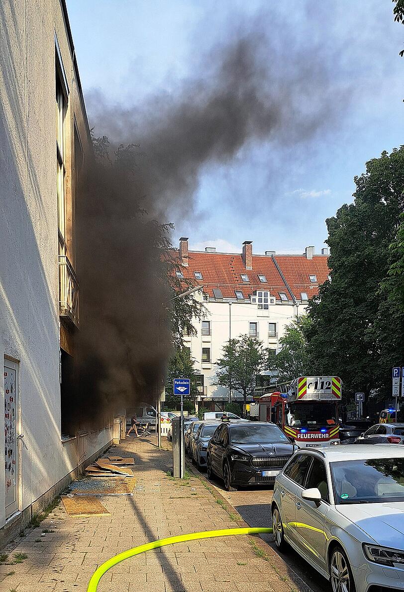 In der Turnhalle im Untergeschoss hatte die Brandmeldeanlage ausgelöst. In der Turnhalle im Untergeschoss hatte die Brandmeldeanlage ausgelöst.