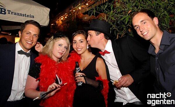 "Party Like Gatsby" war das Motto in der Villa Flora. Mehr Bilder unter:  www.nachtagenten.de