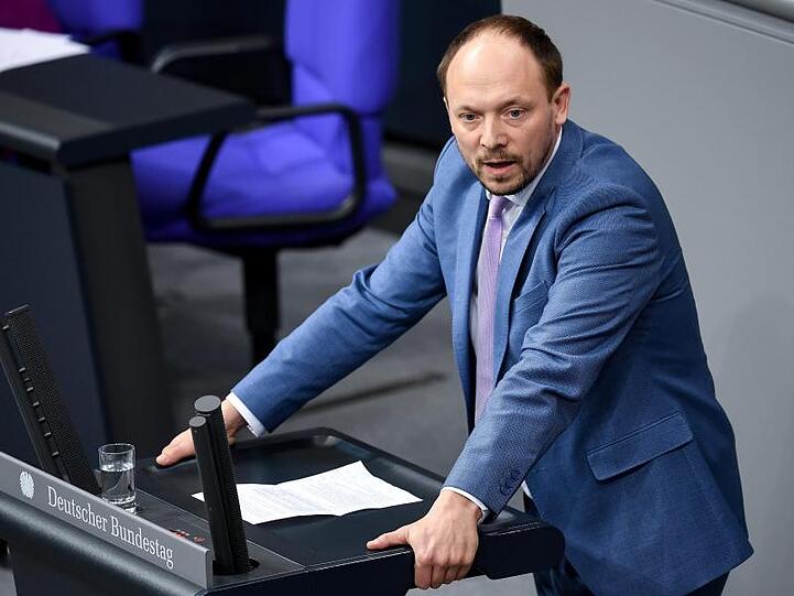 Der Ostbeauftragte der Bundesregierung, Marco Wanderwitz, sieht einen hohen Bedarf an Direktzuschüssen für kleine Firmen im Osten.