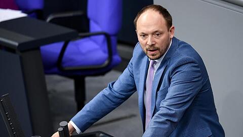 Der Ostbeauftragte der Bundesregierung, Marco Wanderwitz, sieht einen hohen Bedarf an Direktzuschüssen für kleine Firmen im Osten.