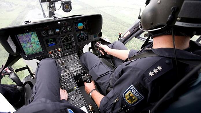 Unter Einsatz eines Helikopters der Bundespolizei-Fliegerstaffel Oberschleißheim konnten fünf Personen - allesamt türkischer Nationalität - aufgegriffen werden.  (Symbolbild)