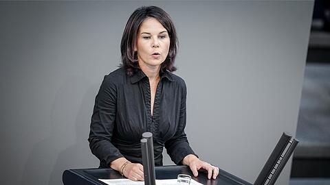Bundesaußenministerin Annalena Baerbock (Grüne) im Bundestag.
