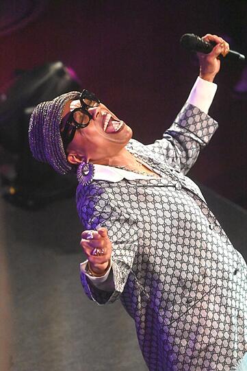 Ekstatisch im Ballsaal des Bayerishen Hofs: Dee Dee Bridgewater.