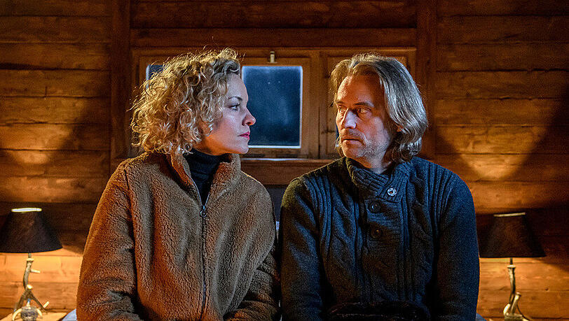 "Sturm der Liebe": Natascha und Michael kommen sich langsam wieder näher. "Sturm der Liebe": Natascha und Michael kommen sich langsam wieder näher.