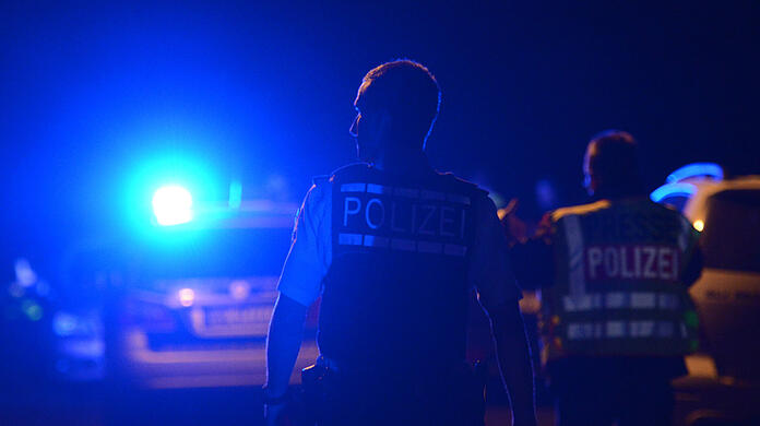 Insgesamt kontrollierten die Polizeibeamten in Brunnthal und Umgebung 59 szenetypische Fahrzeuge mit 84 Personen und ahndete mehrere Verkehrsdelikte. (Symbolbild)