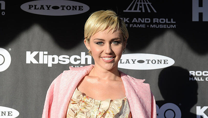 Miley Cyrus hat die Trauer um ihren toten Kugelfisch in einem Song verarbeitet Miley Cyrus hat die Trauer um ihren toten Kugelfisch in einem Song verarbeitet