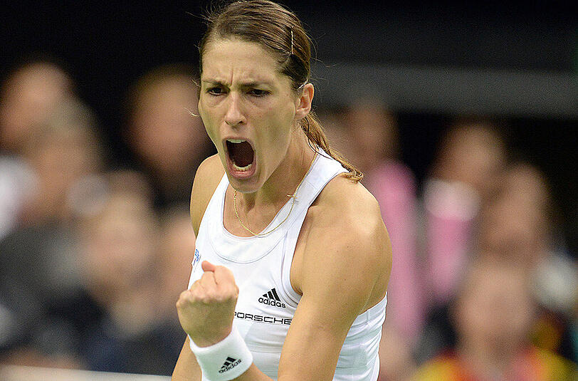 Andrea Petkovic schlägt in Dubai Jelena Jankovic.