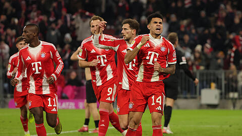 Das entscheidende Tor in der Nachspielzeit beim 3:1 gegen St. Pauli: Bayern-Angreifer Luis Díaz (r.). Das entscheidende Tor in der Nachspielzeit beim 3:1 gegen St. Pauli: Bayern-Angreifer Luis Díaz (r.).
