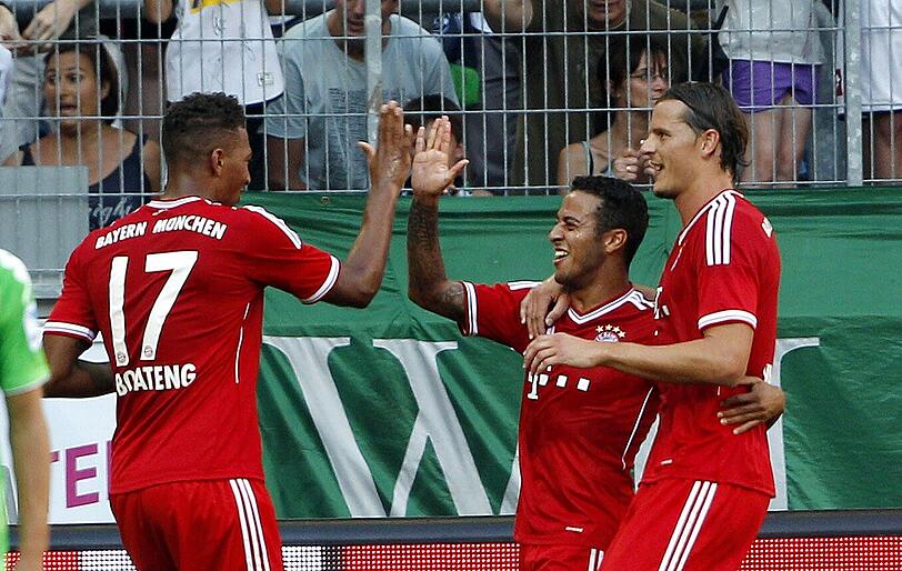 JÉROME BOATENG NOTE 2Am Samstag Torschütze, am Sonntag Flankengeber zum Thiagos Flugbrustball-Tor. Wenn's hinten zu langweilig wird, stürmt der Innenverteidiger eben.