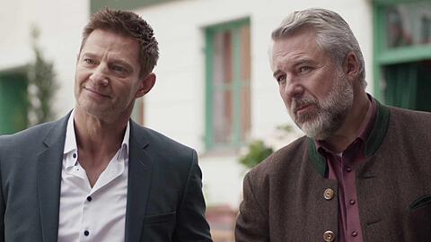 Die Kommisare Sven Hansen und Anton Stadler ermitteln wieder bei "Die Rosenheim-Cops".