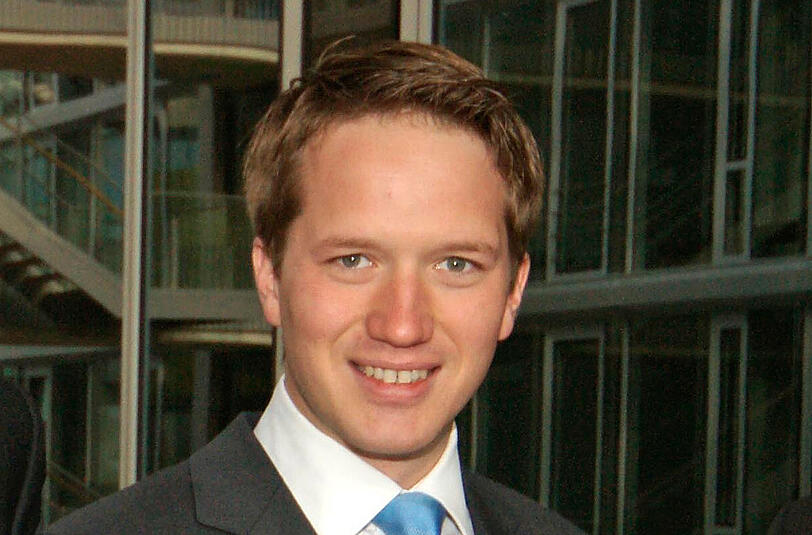 2. Stadtwerke-Chef Florian Bieberbach: 450 000 Euro inklusive 108 000 Euro Tantiemen (plus 33 000 Euro im Vergleich zu 2013).