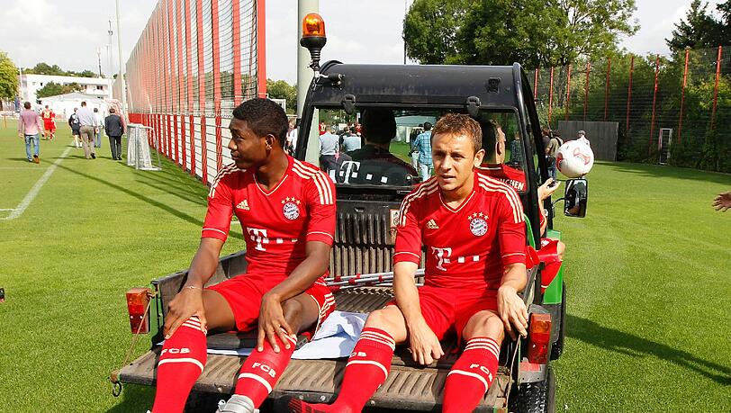 Fahrservice für die verletzten Spieler: Alaba und Rafinha. Fahrservice für die verletzten Spieler: Alaba und Rafinha.
