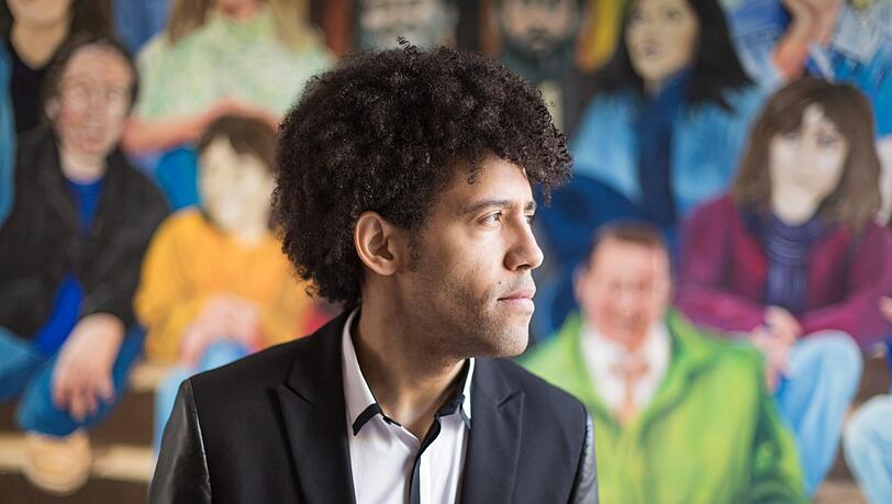 Rafael Payare wurde 1980 geboren und erhielt seine erste musikalische Ausbildung beim venezuelanischen „El Sistema“. Rafael Payare wurde 1980 geboren und erhielt seine erste musikalische Ausbildung beim venezuelanischen „El Sistema“.