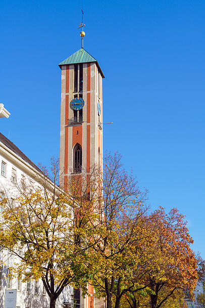 Die schlichte Kirche St. Markus. Die schlichte Kirche St. Markus.
