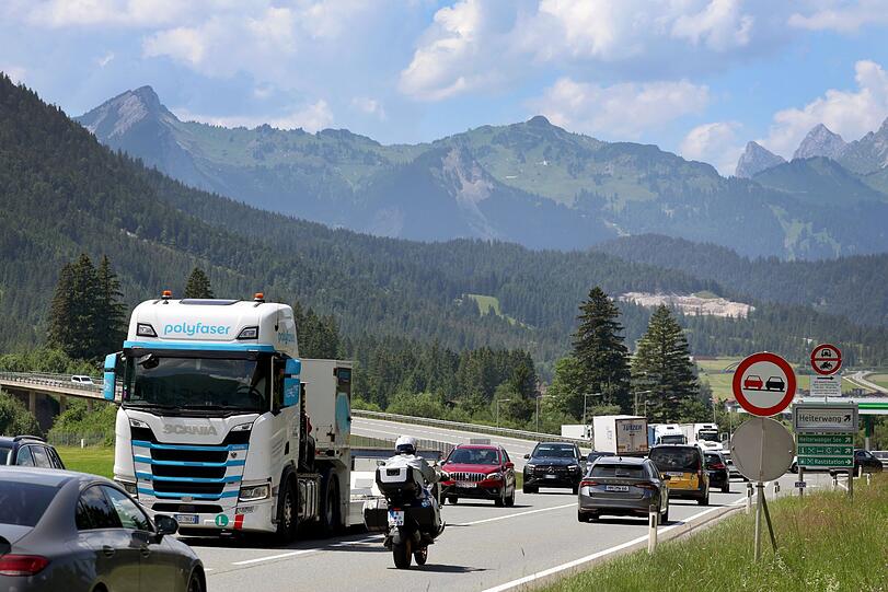 Auch am Fernpass klagen Anwohner über den Transitverkehr. Auch am Fernpass klagen Anwohner über den Transitverkehr.