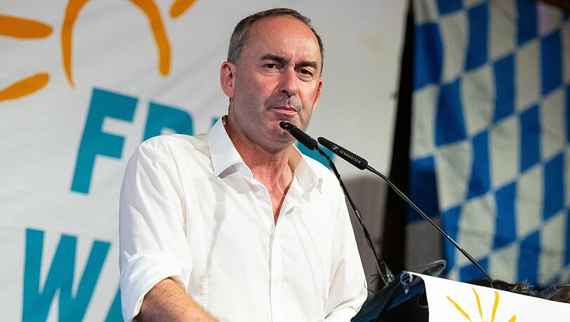 FDP-Generalsekretär Djir-Sarai hat das Verhalten von Aiwanger in der Flugblatt-Affäre als "nicht überzeugend" kritisiert.