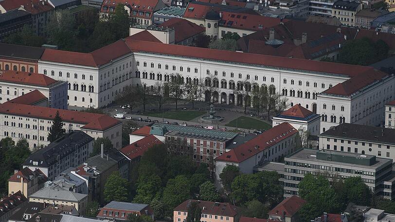 Das Hauptgebäude der Ludwig-Maximilians-Universität an der Ludwigstraße.