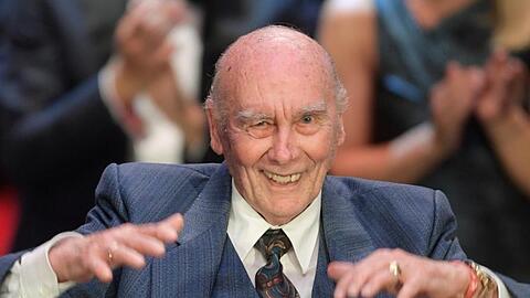 Horst Eckel, ehemaliger Fußballspieler und -weltmeister von 1954. . Foto: Axel Heimken/dpa