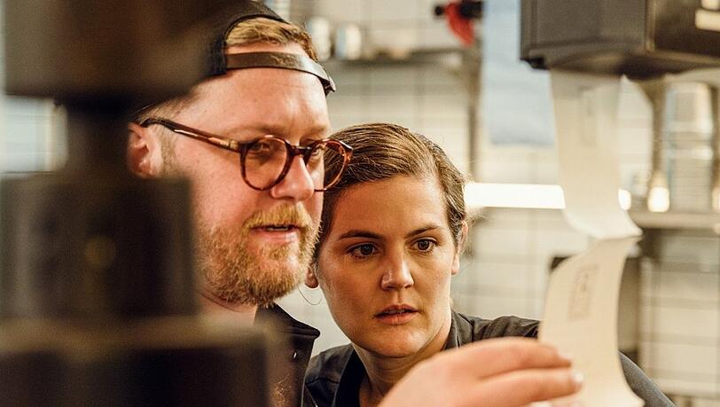 Max Strohe und Viktoria Fuchs müssen in einer VOX-Show gegeneinander antreten.