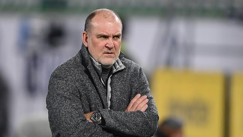 Jörg Schmadtke zieht vor seinem Abschied aus dem Fußball-Geschäft Bilanz.
