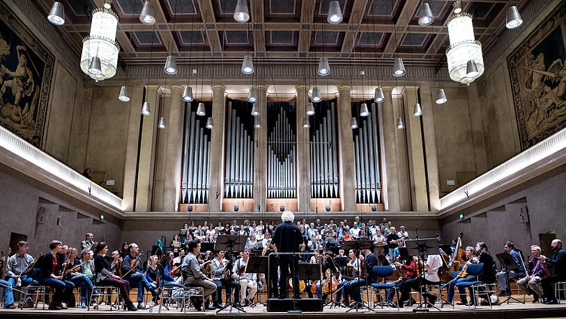 Das Symphonieorchester des Bayerischen Rundfunks im Herkulessaal. Das Symphonieorchester des Bayerischen Rundfunks im Herkulessaal.