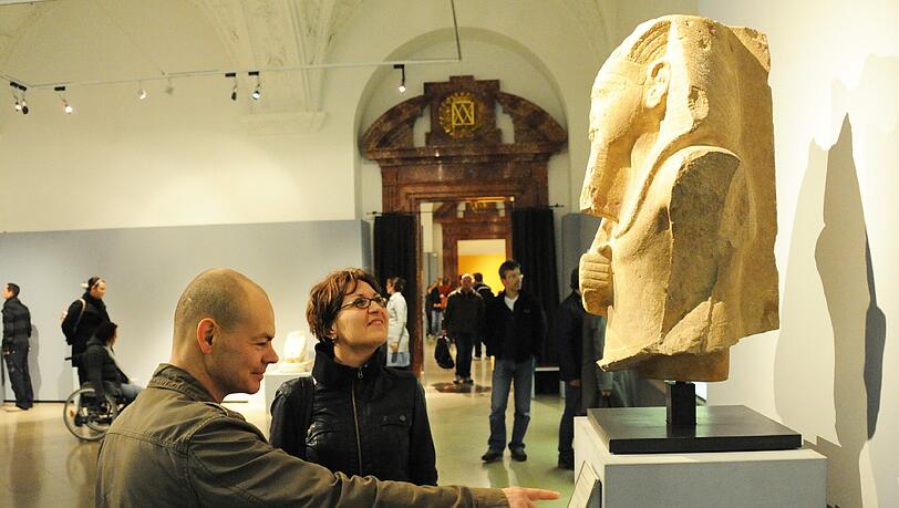 Beucher im Museum Ägyptischer Kunst in der Residenz