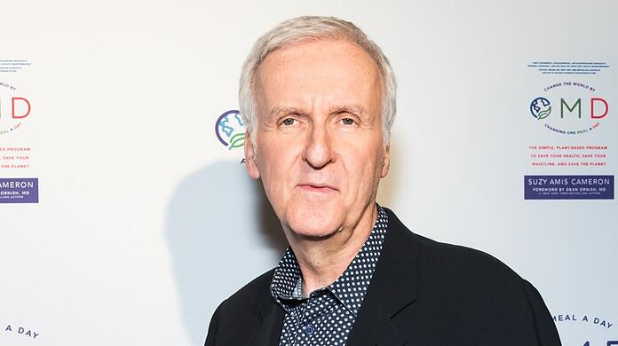 Regisseur James Cameron stellt mit "Avatar: Der Weg des Wassers" nach 13 Jahren die Fortsetzung seines Mega-Erfolgs vor.