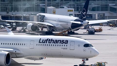 Die Lufthansa setzt den Langstreckenjet Airbus A350 im Sommer wieder am Flughafen Frankfurt ein.
