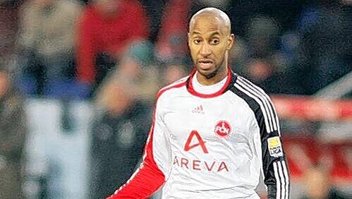 Zweikampfstark, ballsicher, schnell: Aber Trainer Hecking sieht bei ihm noch Luft nach oben - und Club-Neuzugang Mickael Tavares gibt seinem Coach Recht. Zweikampfstark, ballsicher, schnell: Aber Trainer Hecking sieht bei ihm noch Luft nach oben - und Club-Neuzugang Mickael Tavares gibt seinem Coach Recht.