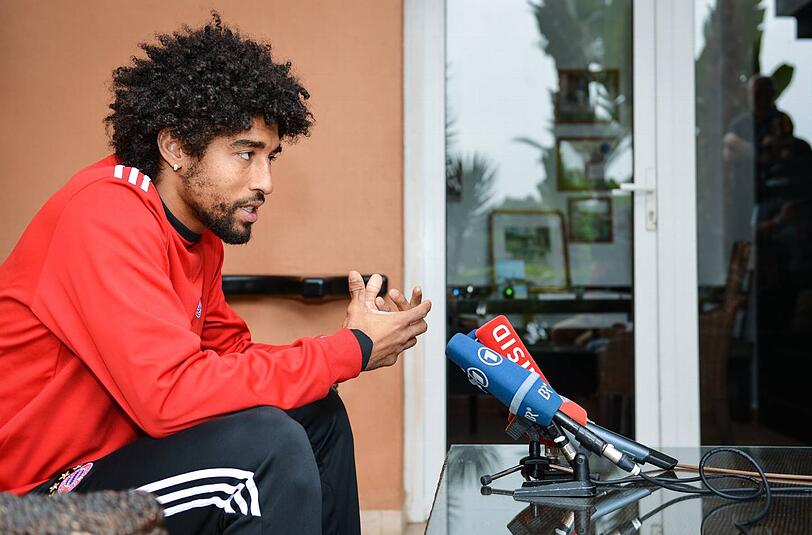 Der FC Bayern München bei der Klub-WM in Marokko: Bilder aus dem Mannschaftshotel "Tikida Golf Palace" in Agadir. Hier: Abwehrspieler Dante.