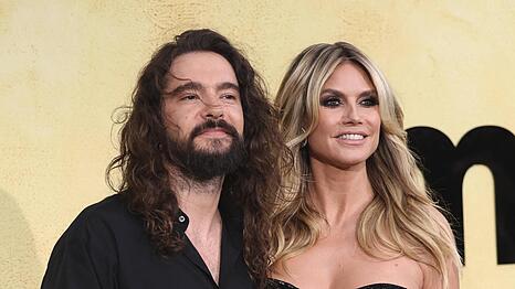 Heidi Klum &auml;u&szlig;erte sich zum Schlafverhalten ihres Mannes Tom Kaulitz. Der Musiker ist dar&uuml;ber nicht erfreut.