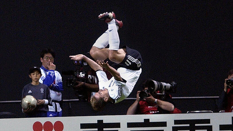 Der Klose-Salto: Das 8:0 gegen Saudi Arabien bei der WM in Japan/Südkorea ist das torreichste Eröffnungsspiel einer DFB-Elf. Miroslav Klose erzielte damals drei Treffer. Der Klose-Salto: Das 8:0 gegen Saudi Arabien bei der WM in Japan/Südkorea ist das torreichste Eröffnungsspiel einer DFB-Elf. Miroslav Klose erzielte damals drei Treffer.