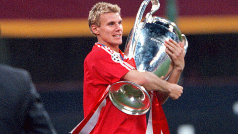Sein größter Triumph: Alexander Zickler mit dem Champions-League-Pokal 2001.