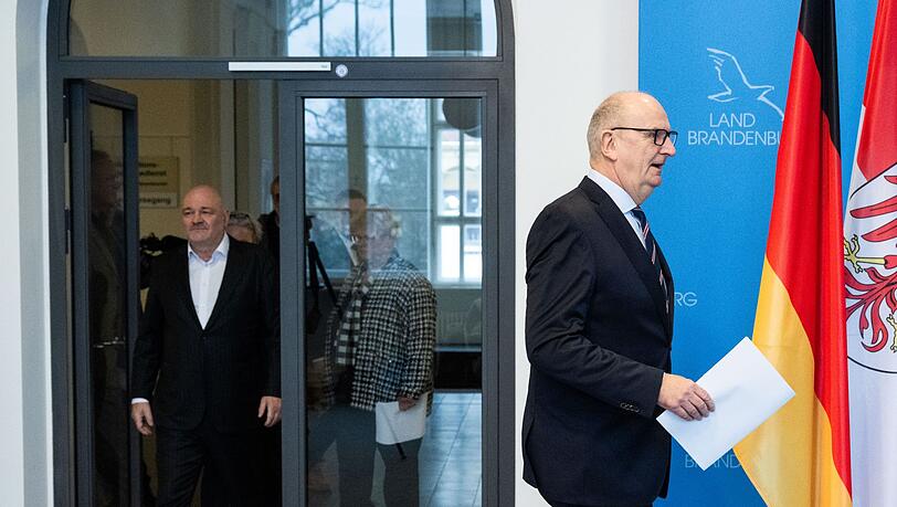 Er muss ein neues Regierungsbündnis bilden: Ministerpräsident Dietmar Woidke nach dem Aus der SPD/BSW-Koalition. Er muss ein neues Regierungsbündnis bilden: Ministerpräsident Dietmar Woidke nach dem Aus der SPD/BSW-Koalition.