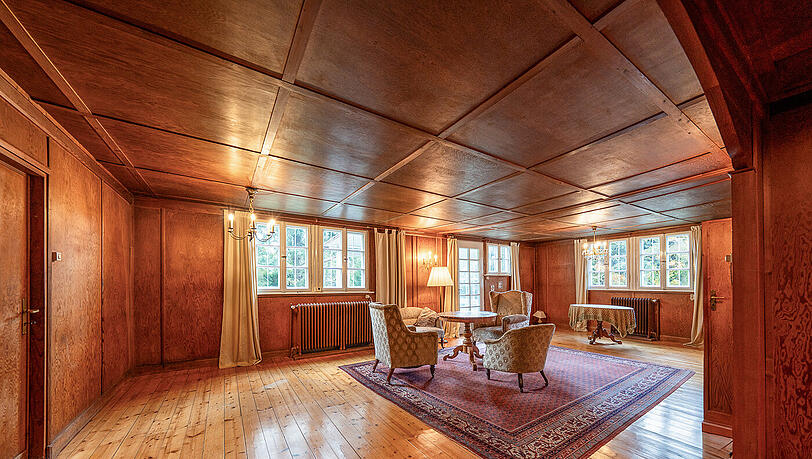 Riemerschmids Design zeichnet sich durch klare Formen und nat&uuml;rliche Materialien wie Holz aus.