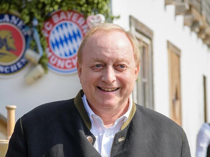 Sternekoch Alfons Schuhbeck auf dem Oktoberfest. Foto: Matthias Balk/Archiv