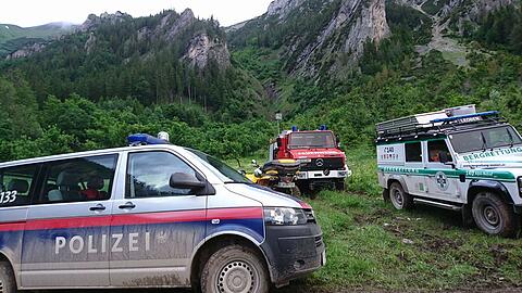 Die Sch&uuml;ler und ihre Begleiter wurden von einem Gewitter &uuml;berrascht.