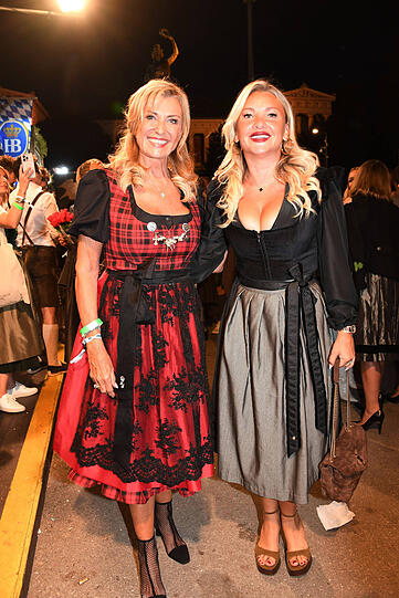 Dagmar Wöhrl und Evelyn Burdecki
