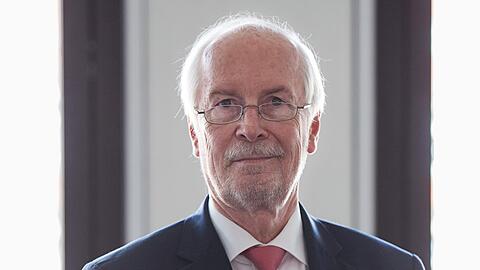 Der damalige Generalbundesanwalt Harald Range aufgenommen nach einer Pressekonferenz.