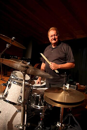 Jazz-Star Charly Antolini