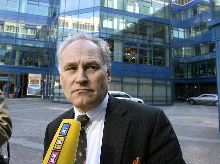 CSU-Chef Erwin HUber: mehr Präsenz in Berlin