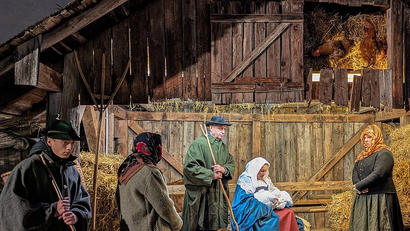 Das Highlight des Marktes in Andechs: eine lebendige Krippe. Das Highlight des Marktes in Andechs: eine lebendige Krippe.