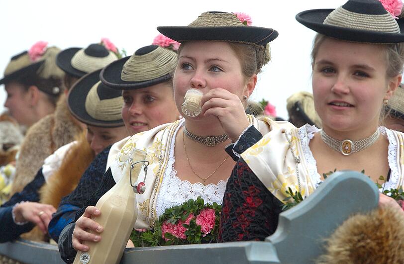 Die Stadt hatte außerdem den Ausschank von Hochprozentigem bei der Leonhardifahrt verboten.