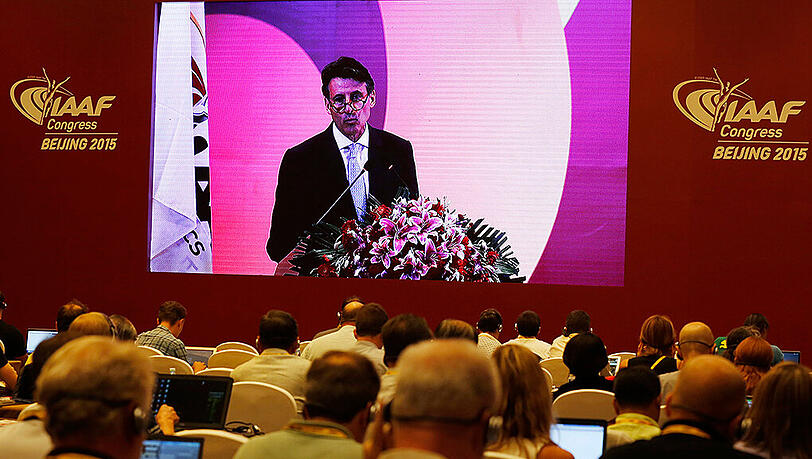 Sebastian Coe bei seiner Rede nach seiner Wahl zum IAAF-Präsidenten. Sebastian Coe bei seiner Rede nach seiner Wahl zum IAAF-Präsidenten.